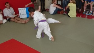 2016-06-25-03-07-04-026-300x169