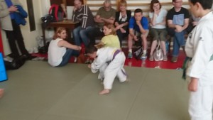 2016-06-25-03-07-26-345-300x169